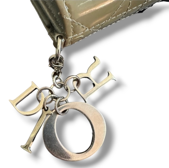 Christian Dior Cannage Lady Dior Lotus Patent Wallet - Picture 3 of 10